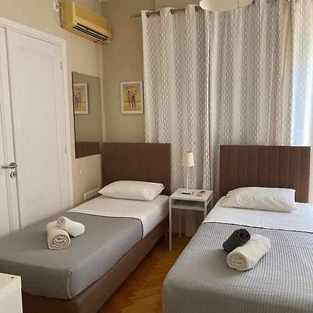 Ferienwohnung 44 Ermou Athen Exterior foto